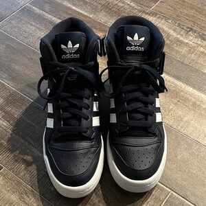 Adidas Men's Navy and White Sneakers